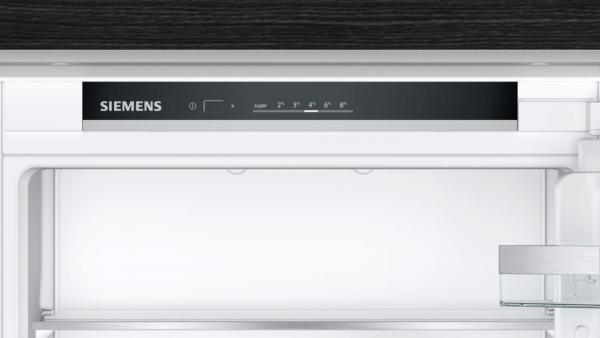 Siemens KI87VVSE0G Integrated 70/30 LowFrost Fridge Freezer 