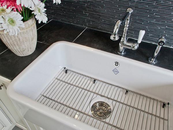 Shaws SCBU900WH Butler 900 84cm White Ceramic Single Bowl Sink