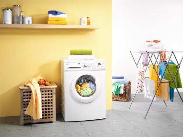 Zanussi ZWF71243NW Washing Machine