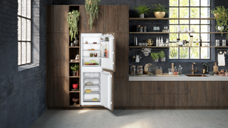 Neff KI7851FF0G Integrated 50/50 Frost Free Fridge Freezer
